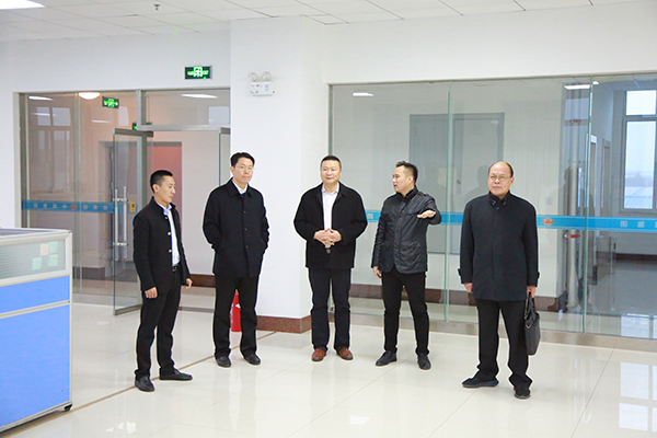 Warmly Welcome Jining Municipal Commerce Bureau and Wanzhou District Business Bureau Leaders to Visit China Coal Group