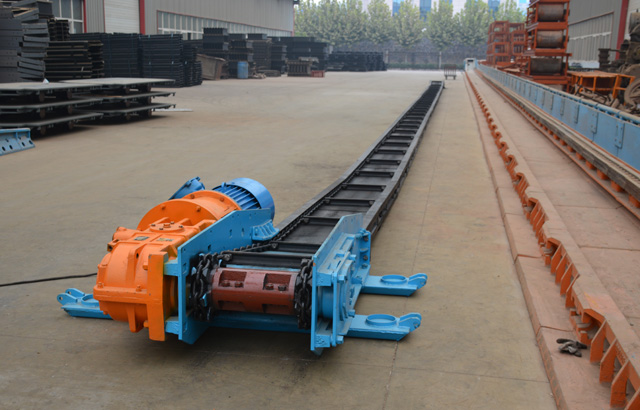 Development stage of coal mining scraper conveyor