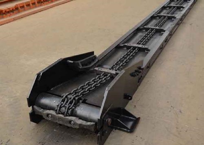 Cleaning and maintenance of the chain scraper conveyor chain