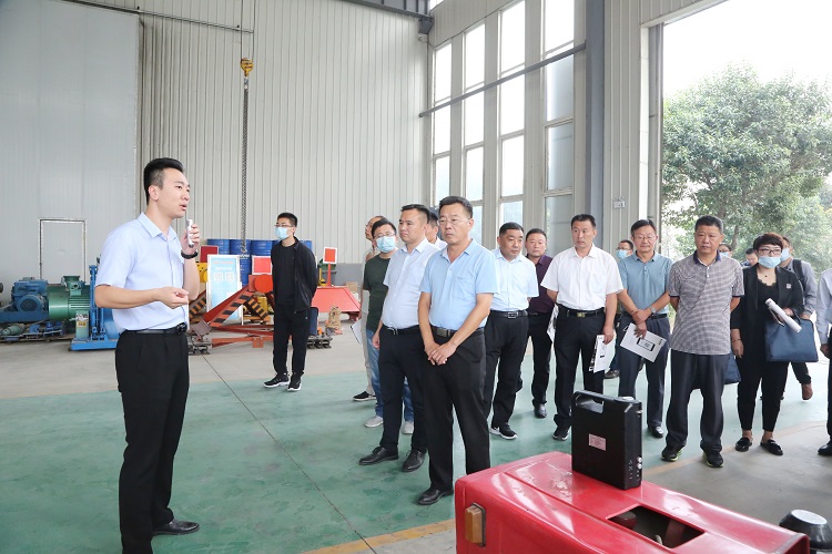 Warm Welcome Tai'An City Daiyue District Bureau Of Industry And Information Technology Leadership And Outstanding Entrepreneurs Visit China Coal Group