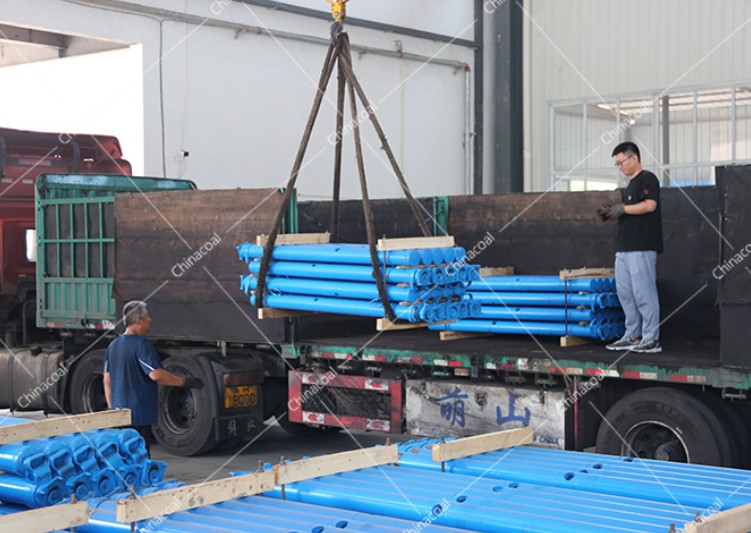 China Coal Group Sent A Batch Of Hydraulic Props To Shanxi Jincheng And Shaanxi Baoji