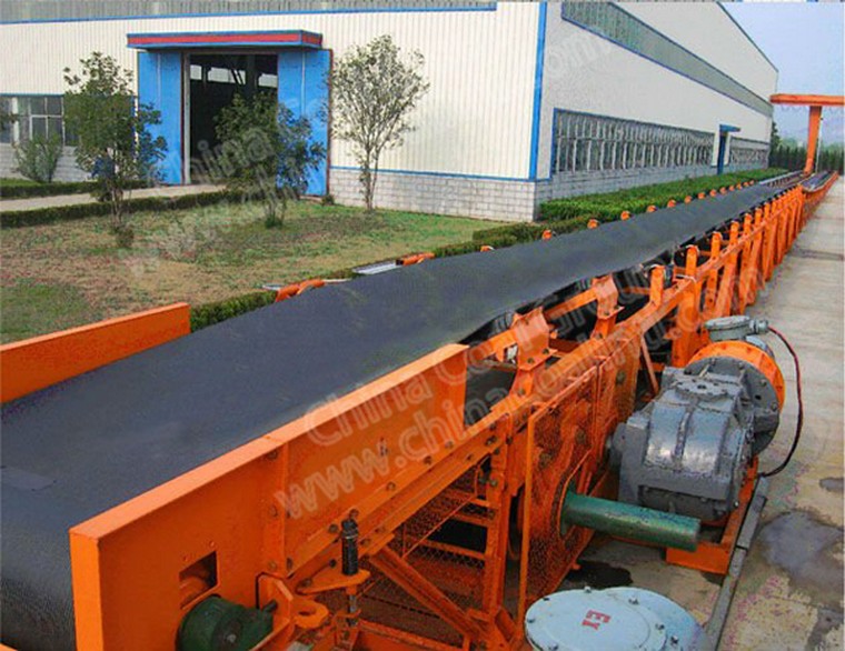 TD75 Coal Mining Conveyor Belt Scraper